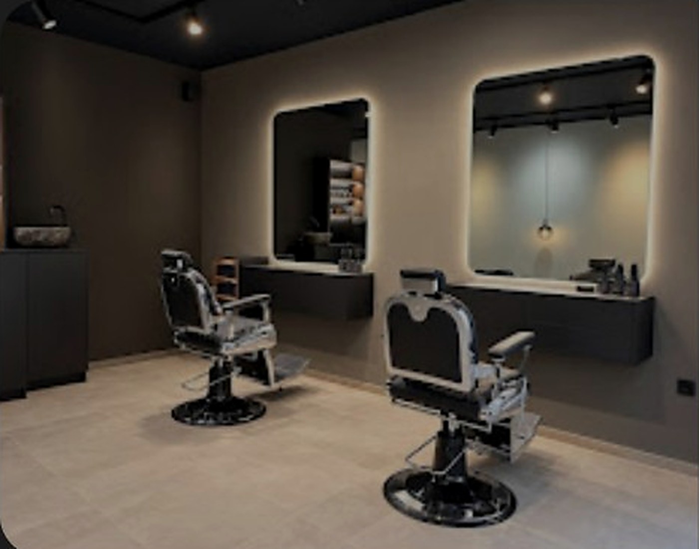 TRIM HAUS Salon